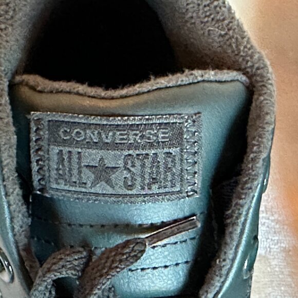 Converse Chuck Taylor All Star Street Mid Leather Sneakers Boys Size 3 Box Incl - Picture 11 of 16